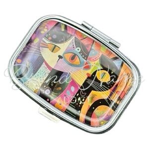 PRICE IS FIRM - Cat Multi-Use Mirrored Pill Box Container